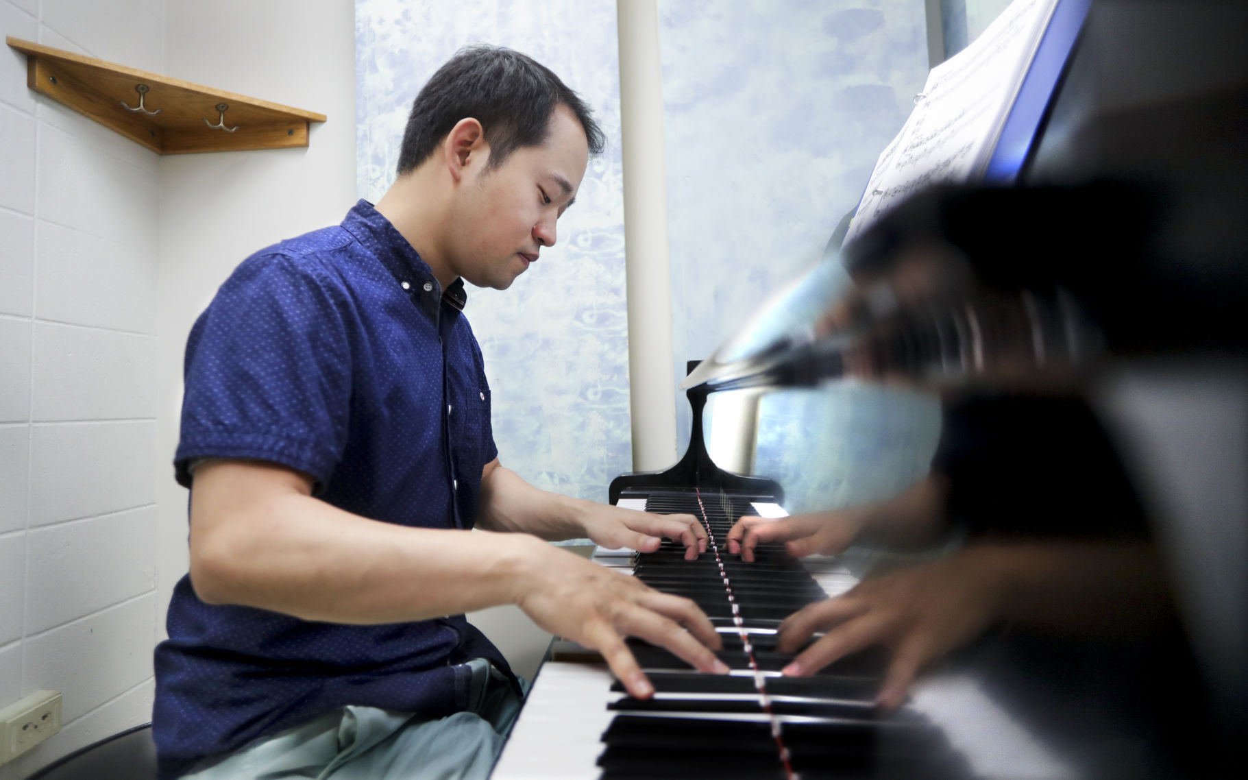 Kangwoo Jin at the keys